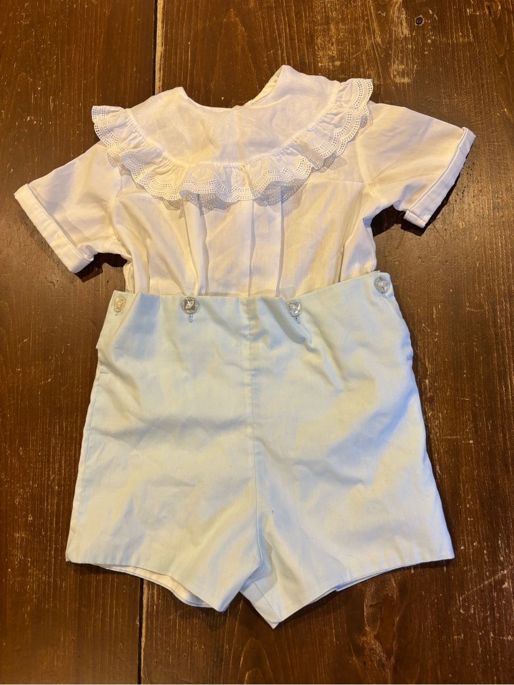 Monday’s Child White Ruffle Collar Top with Light Blue Shorts 4T